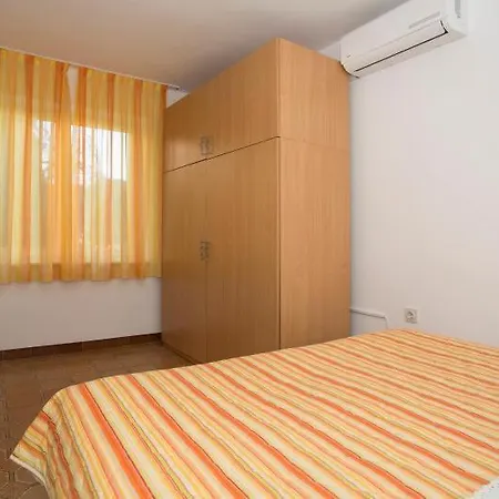 Apartamento Miro 1184 *