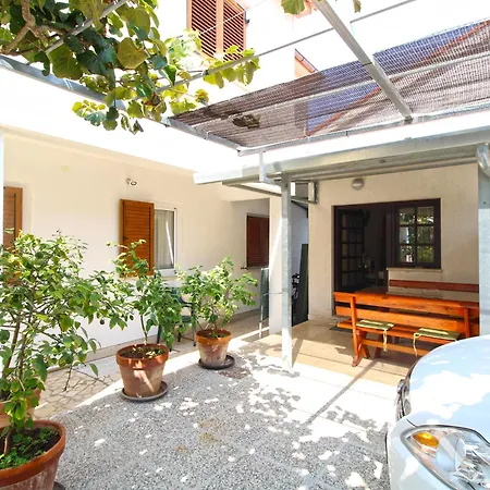 Apartamento Miro 1184 *