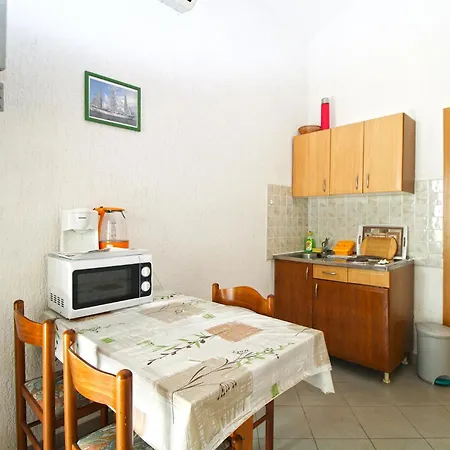 Miro 1184 Pjescana Uvala