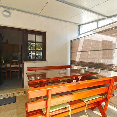 Miro 1184 * Pjescana Uvala