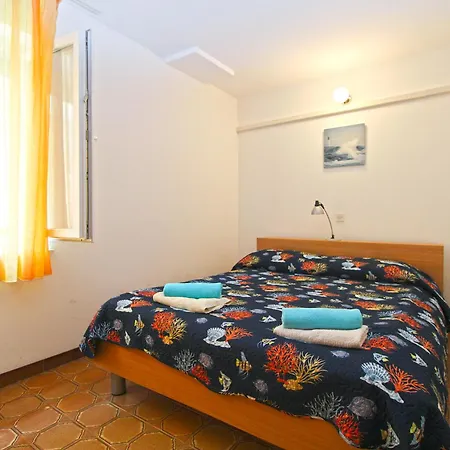 Apartamento Miro 1184 *