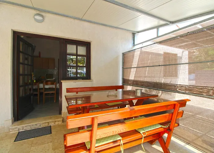 Miro 1184 * Pjescana Uvala